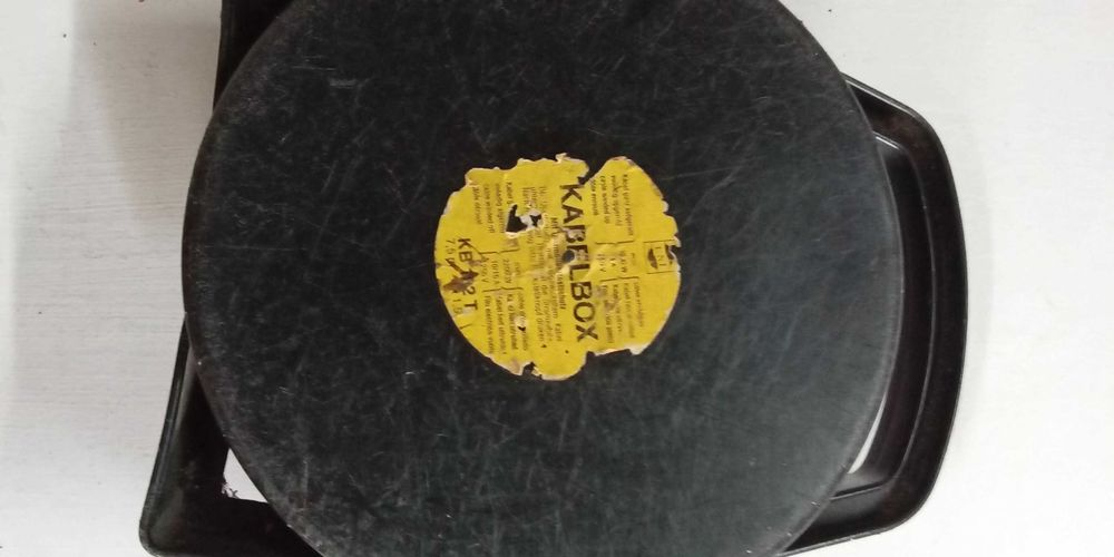 Extensão elétrica, de enrolar, com 7 mts