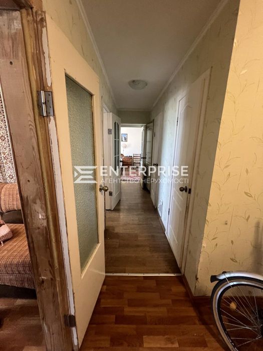 Гореничі Продаж 2-кімнатна 55 кв.м. 15 хвилин до метро Житомирська