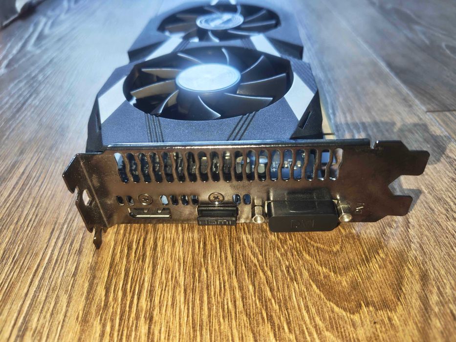 Karta graficzna Asus GTX 1650 4GB