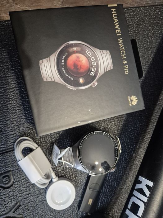 Huawei Watch 4 Pro Titanium Case