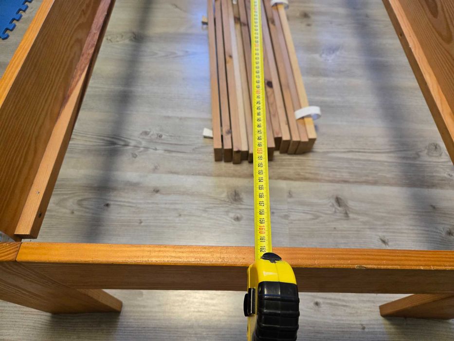 łóżko drewniane z materacem 160 x 70 (łatwe składanie)