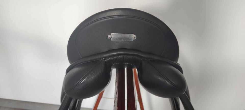 Siodło Zaldi Europa 2G wszechstronne o profilu skokowym 17 cali