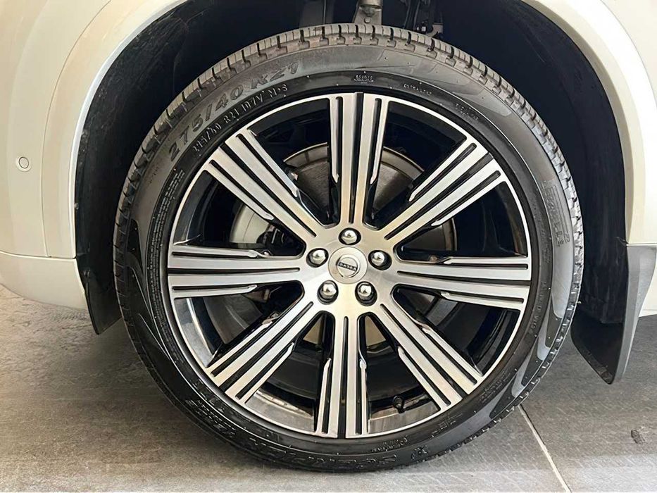 Volvo XC90 B6      2024
