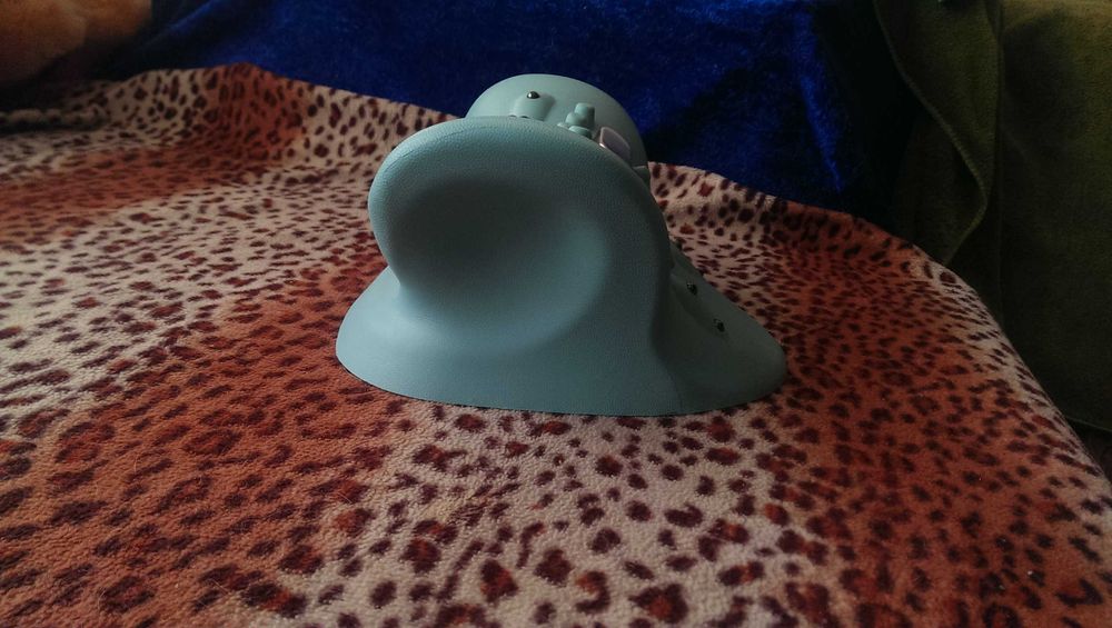 Многофункциональный беспроводной массажер для  шеи, плеч других частей