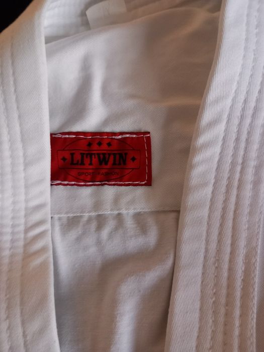 Kimono Masters w bardzo dobrym stanie.