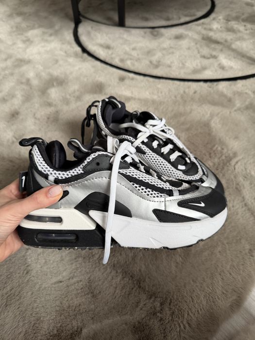 Кросівки Nike Air Max Furyosa, 36 розмір, чорні