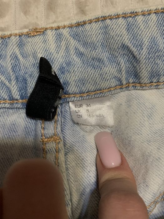 Світлі джинси H&M (Mom-fit/Baggy)