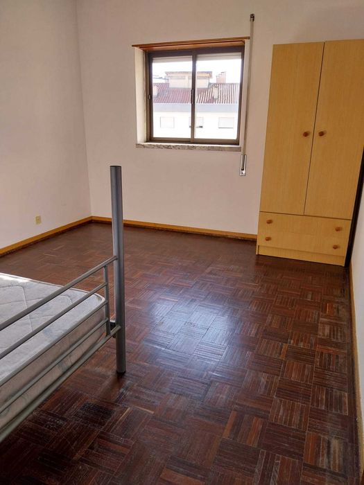 Apartamento T3 para venda em Ourém com varanda