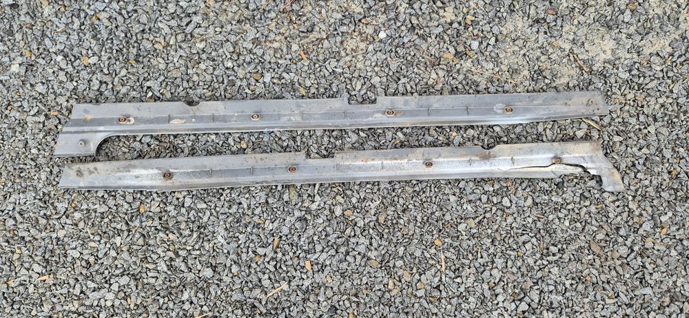 Накладки на пороги форд ескорт мк4