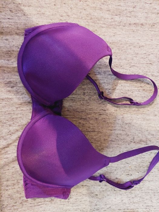 Biustonosz usztywniany 70C 65D