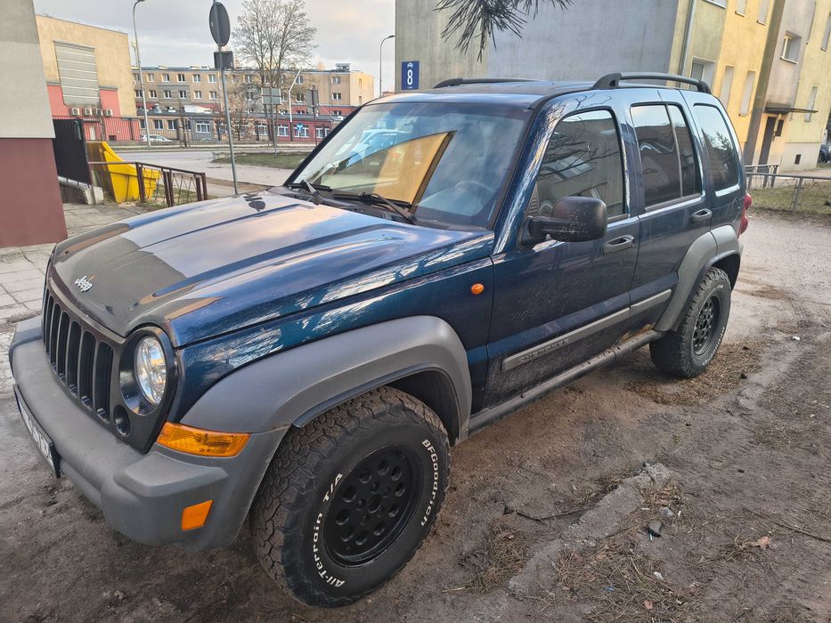 Jeep Cherokee 2,4 bg sprzeda zamienię