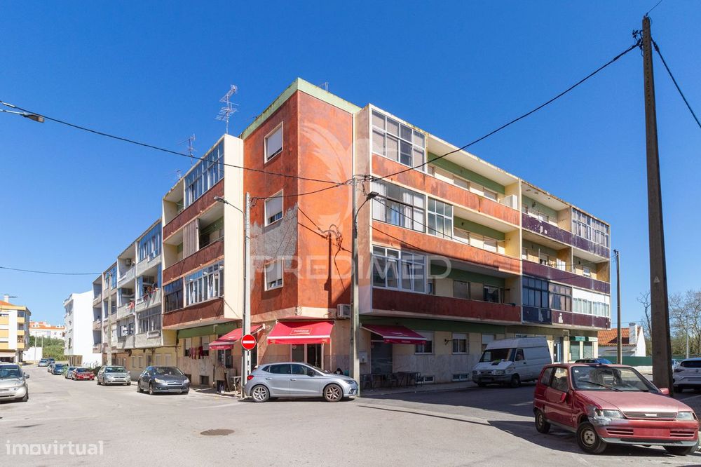 Luminoso T2 com Duas Varandas no Seixal – Excelente Oportunidade de... — Seixal, Arrentela E Aldeia De Paio Pires, Setúbal