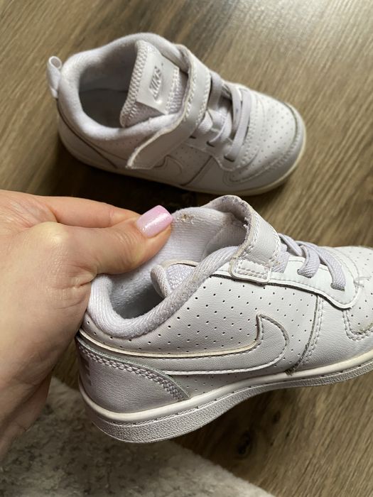 Кросівки білі Nike