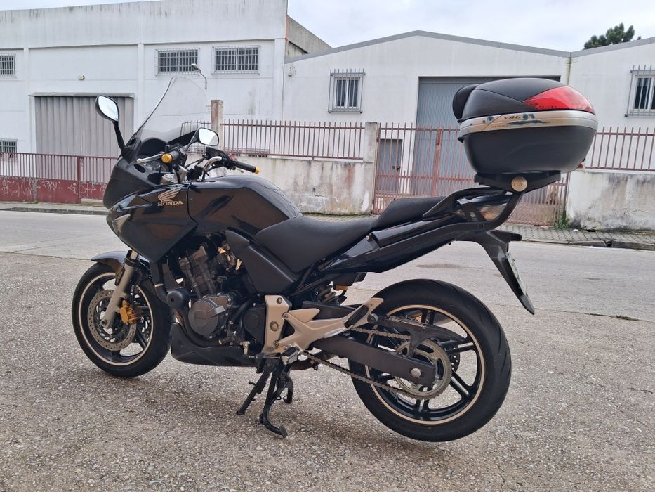 Honda CBF 600 imaculada