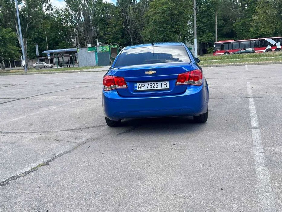 Продам Chevrolet cruze 2010