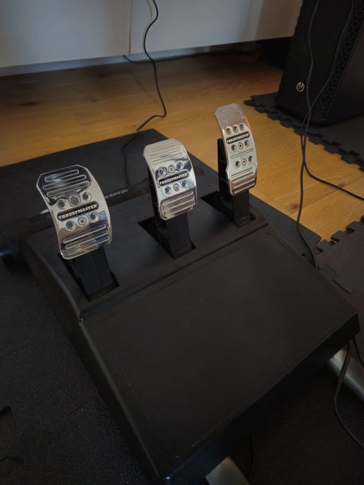 Zestaw Simracing Thrustmaster