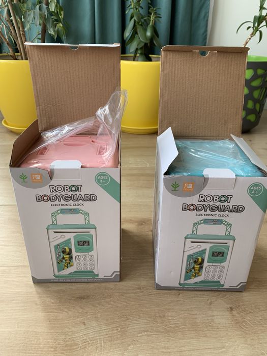 Банкомат, скарбничка, сейф, копилка детская.