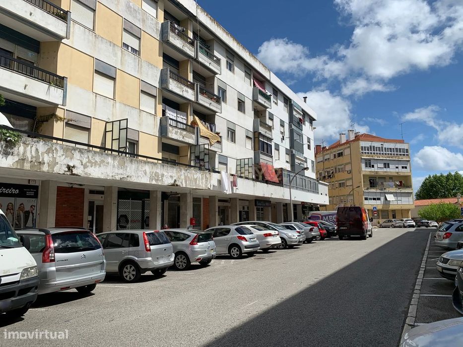 Apartamento T1 em Sacavém para arrendamento