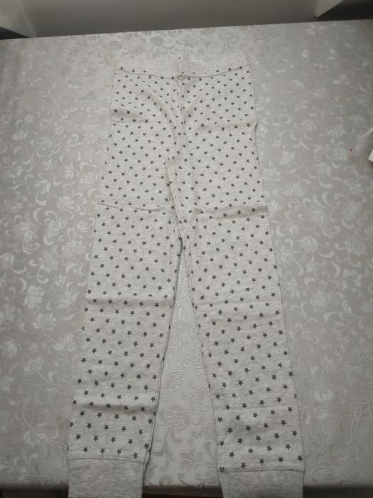 Legginsy termoaktywne nowe 134 140