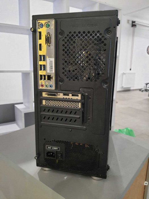 Продам ПК в комплекті (2 монітора + Системний блок)