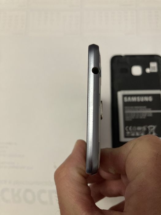Telemovel samsung J3 6 Livre a todas as redes