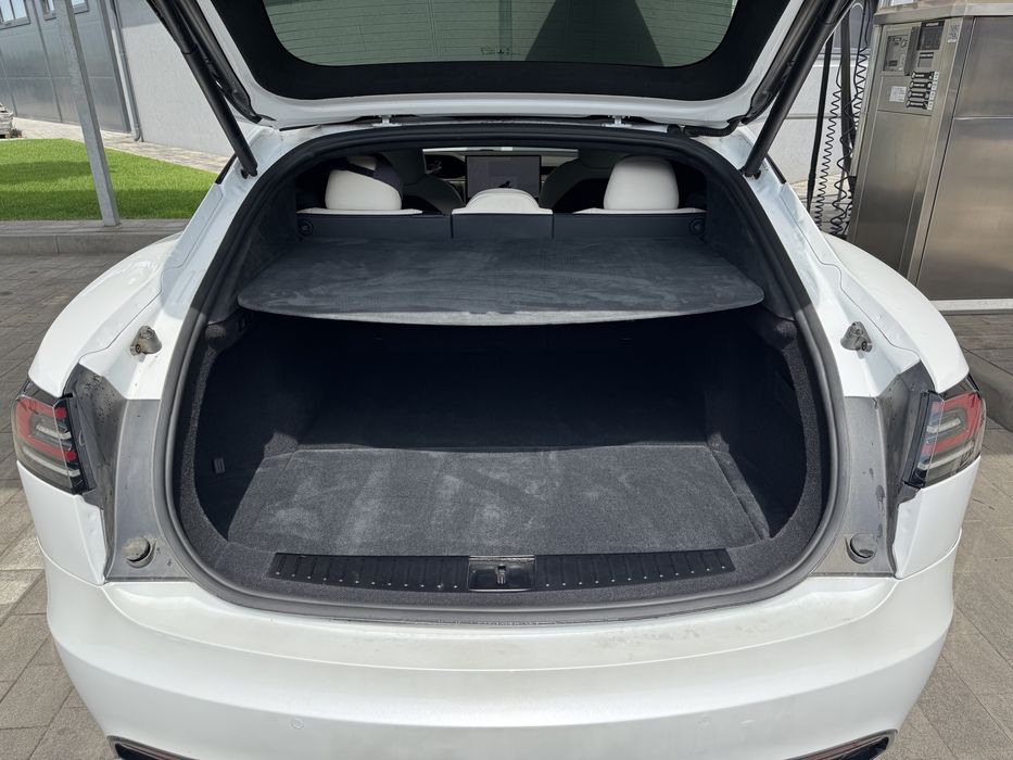 Tesla model s 2022