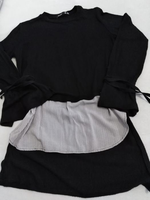Tunika swetrowa z imitacją koszuli Bershka M/L.