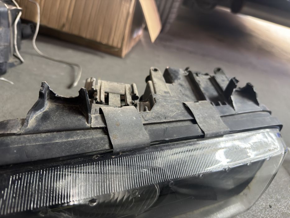 Farol bmw e36 leia