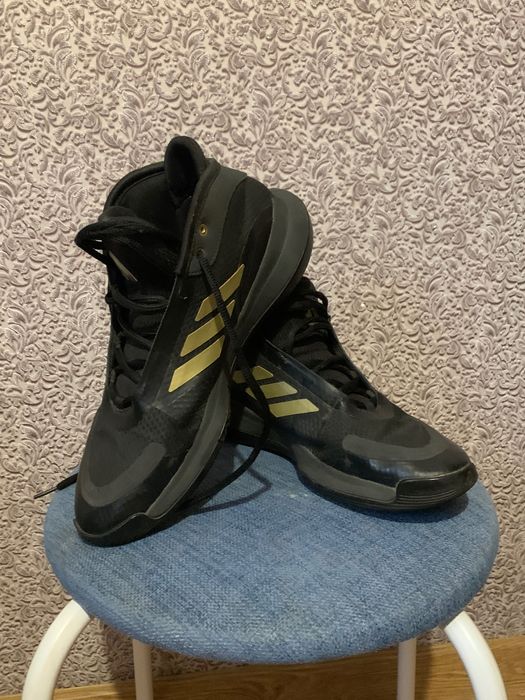 Баскетбольні кросівки Adidas Bounce Legends