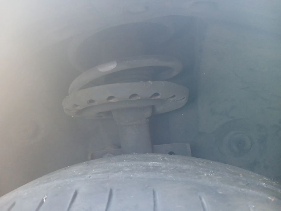 Amortecedor frente direito RENAULT Clio III (BR0/1, CR0/1)