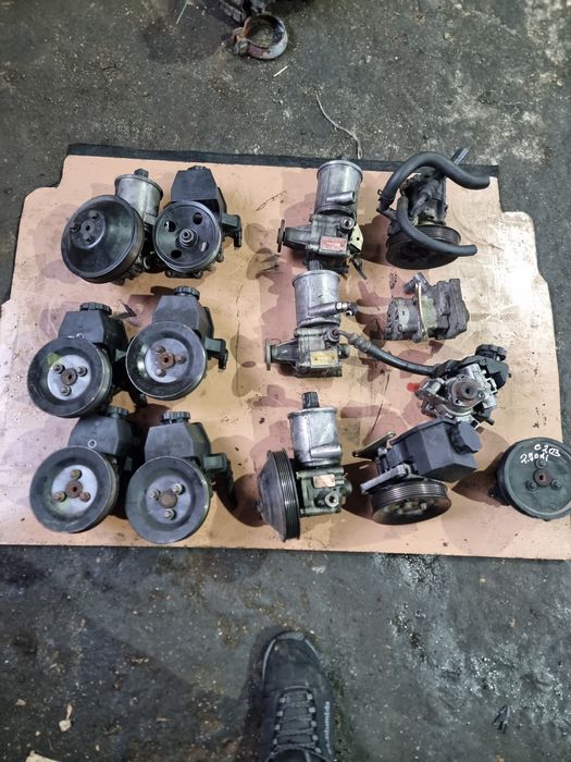 Насос  ГУР гідропідсилювач Мерседес Спрінтер Віто W124 w210 W211 w 203