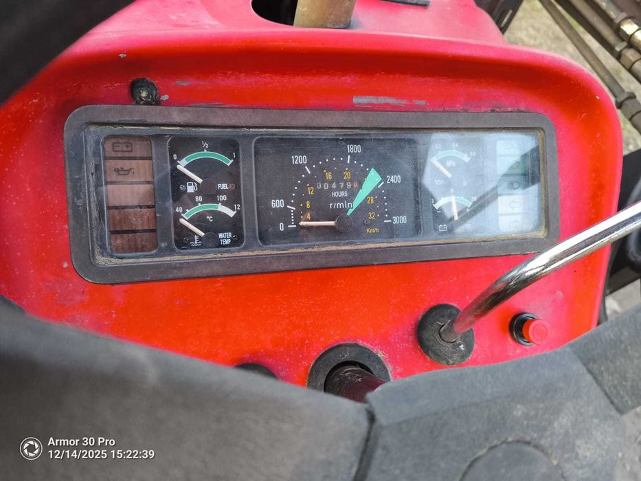 Sprzedam ciągnik z turem