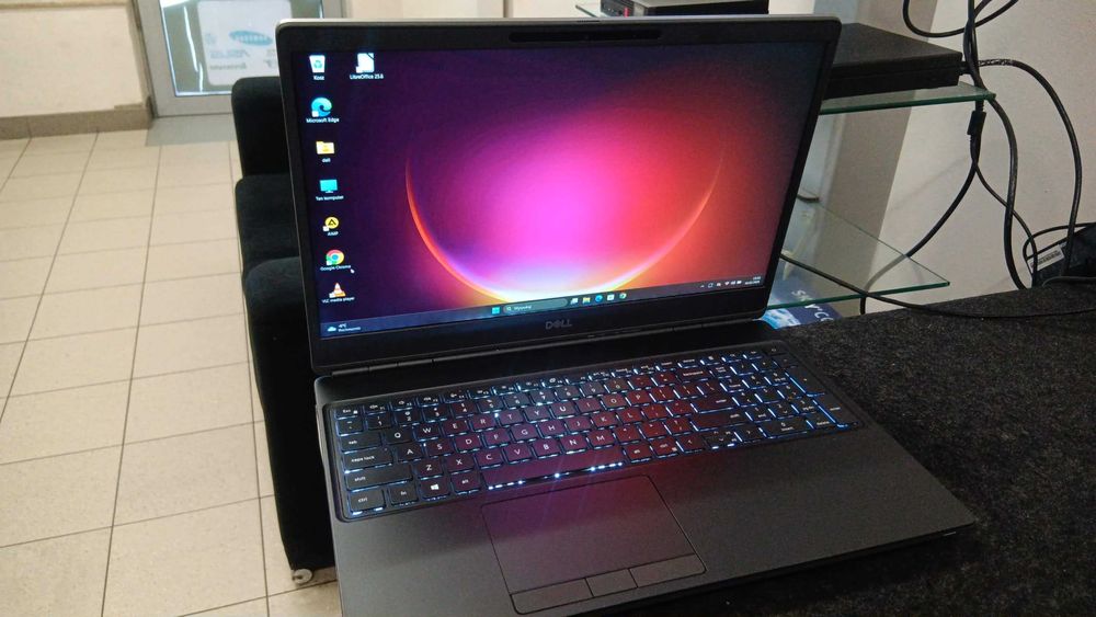 Stacja Robocza Dell 7550 I7 10850H/16gb/500SSD/Nvidia/15.6IPS/Win11