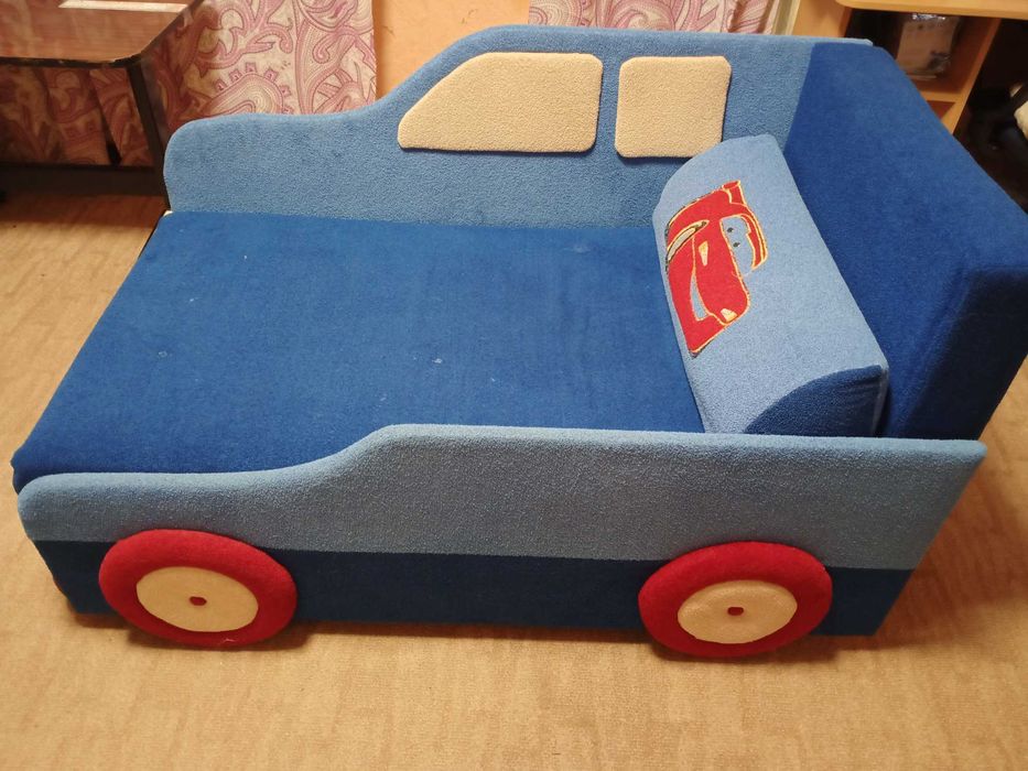 Кровать дитяча авто