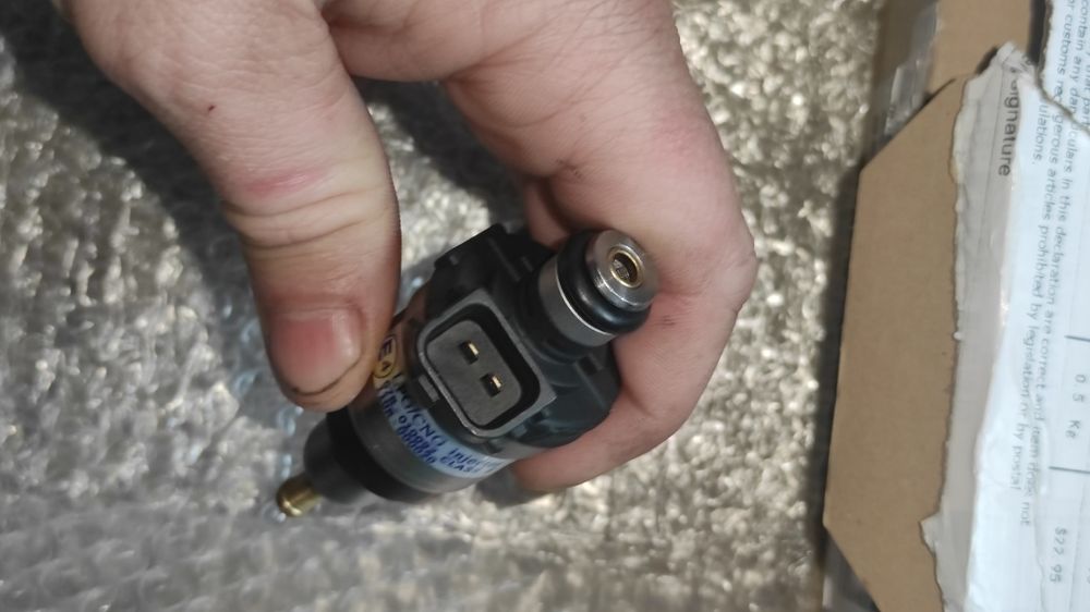 Форсунка Keihin KN8 73cc Single (27-45 л.с.) жолтая новая 

оранжевая