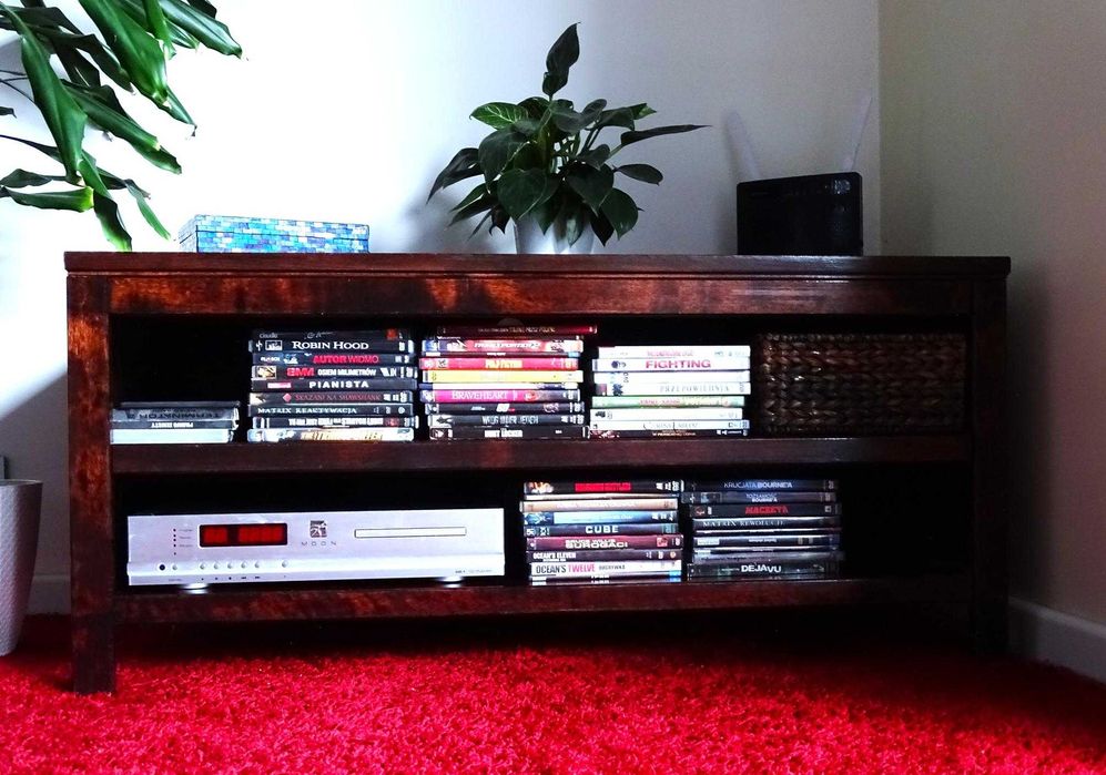 Kolonialna szafka RTV - bardzo dobry stan - lite drewno brzozowe