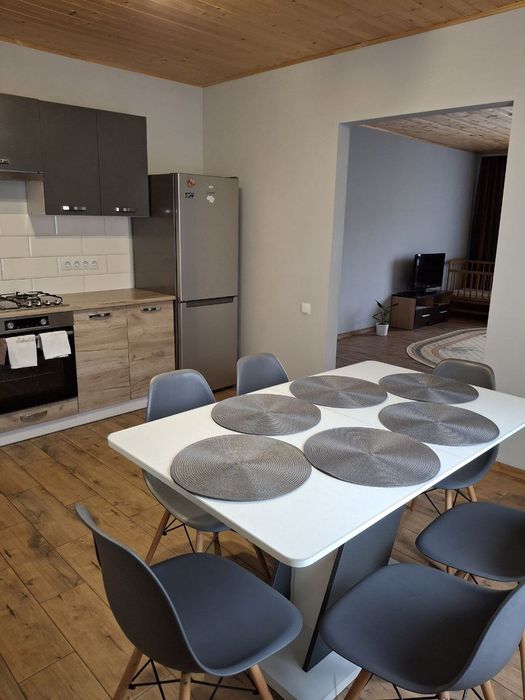 Відпочинок у Карпатах, Яблуниця. Котедж поблизу Буковеля.