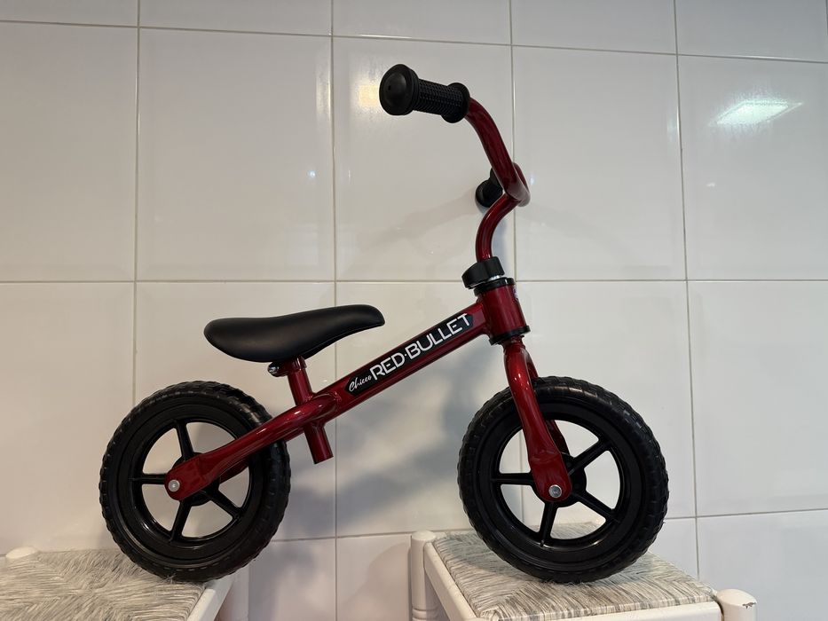 Bicicleta unicórnio, bicicleta de equilíbrio, cadeira de alimentação.