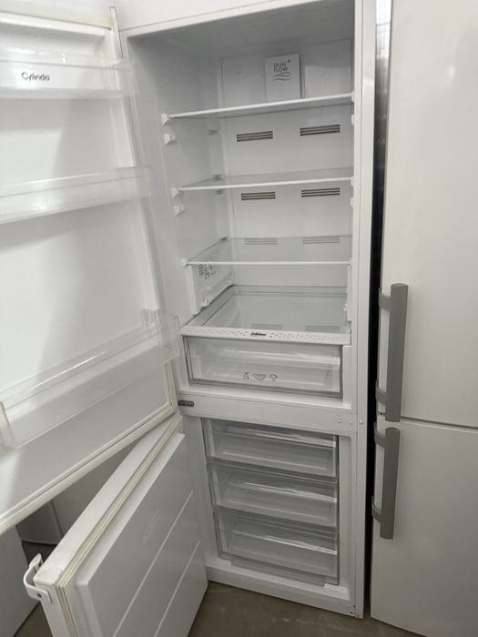 Продам холодильники Гурт і роздріб