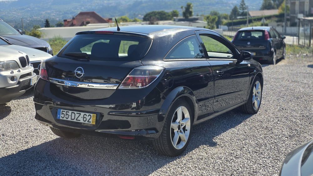 Opel Astra  GTC 1.7 CDTI  5 lugares