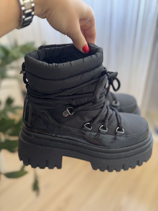 Дутіки/угги/чоботи 37р