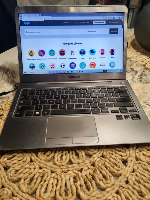 laptop Samsung 530U slim