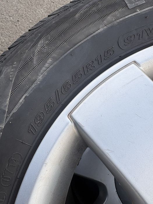 Диски оригинал R15 6.5J ЕТ 46 5/112 DIA 57.1
