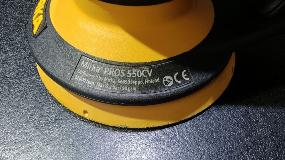 Szlifierka Mirka Pros 550CV