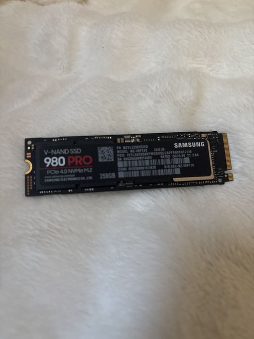 Samsung 980 PRO 250GB PCIe 4.0 NVMe M.2 – nowy, nieużywany (bez pudełka)