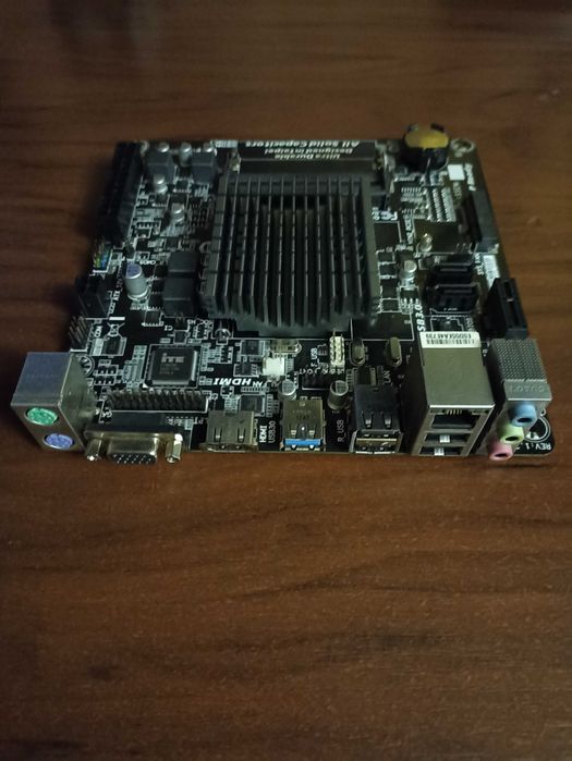 Материнская плата Gigabyte GA-J1800N-D2H