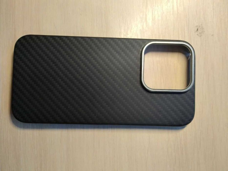 Чохол для iPhone 16 Pro кевларовий