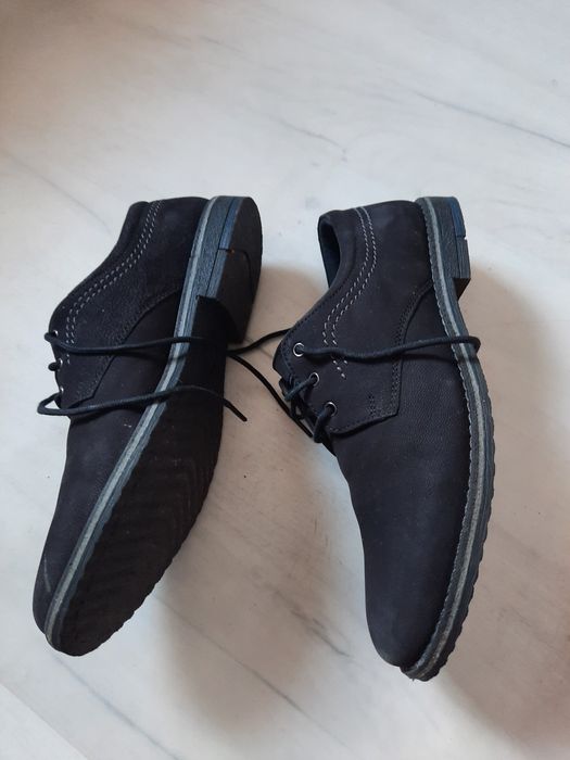 Pantofle r.36, dl wkładki 23 cm