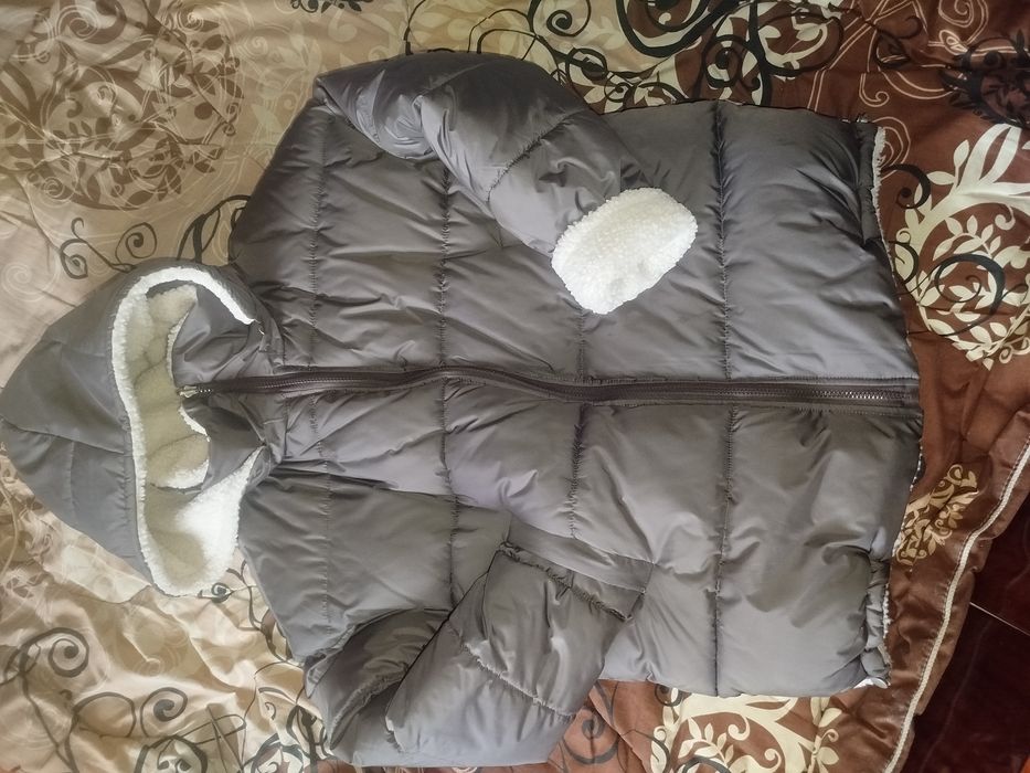 Продам курточку зимнюю женская