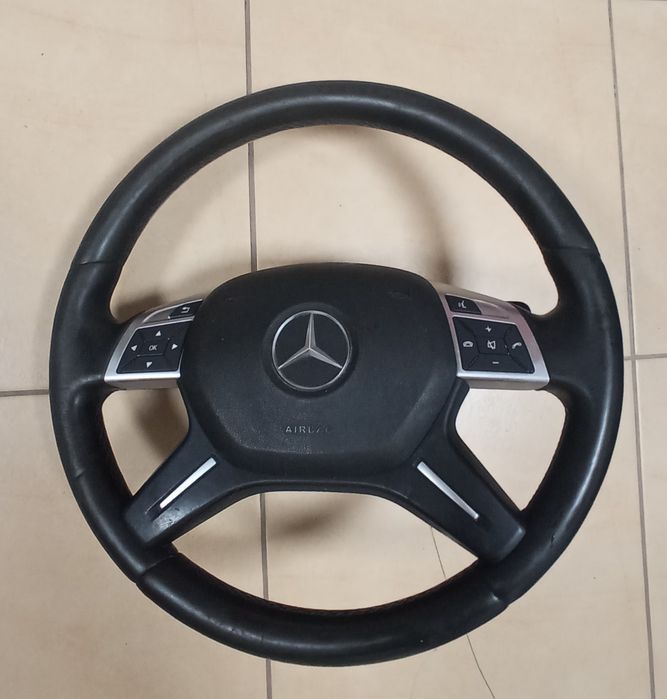 Кермо з пелюстками +- W212 S212 рестайлінг Mercedes Benz 2015